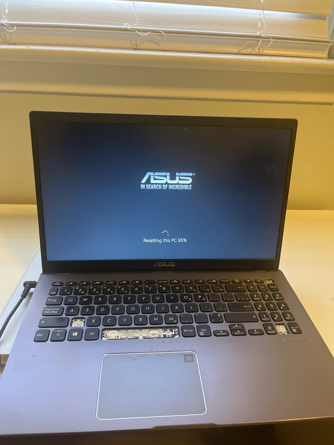 ASUS Laptop windows 11 pro