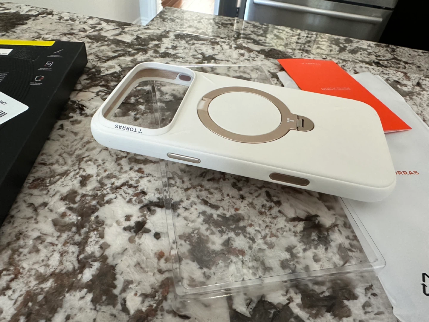 NEW TORRAS Ostand Q3 Silicone Case for iPhone 17 Pro Max - White - photo 5