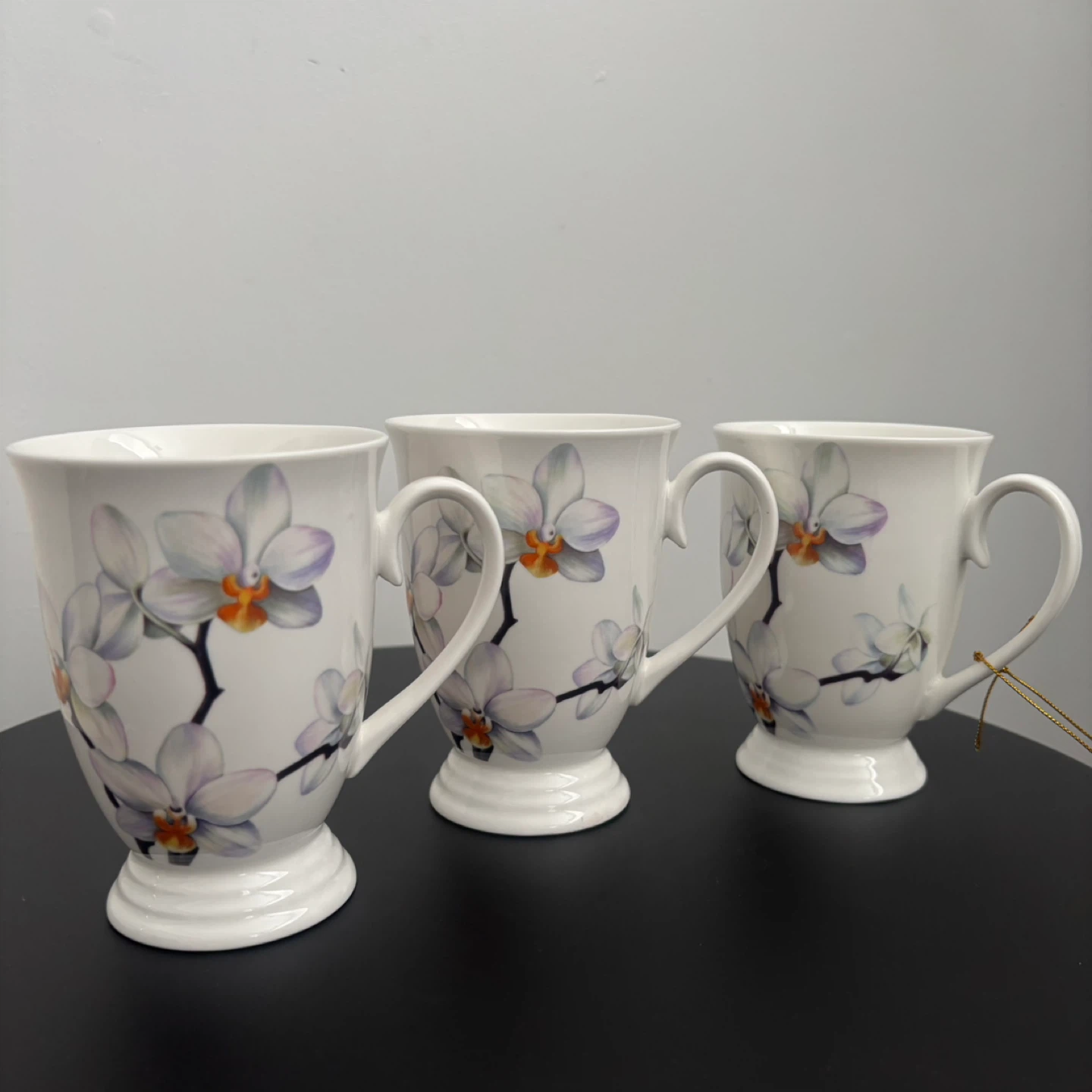 3 Royal Elfreda Orchid Mugs - photo 2