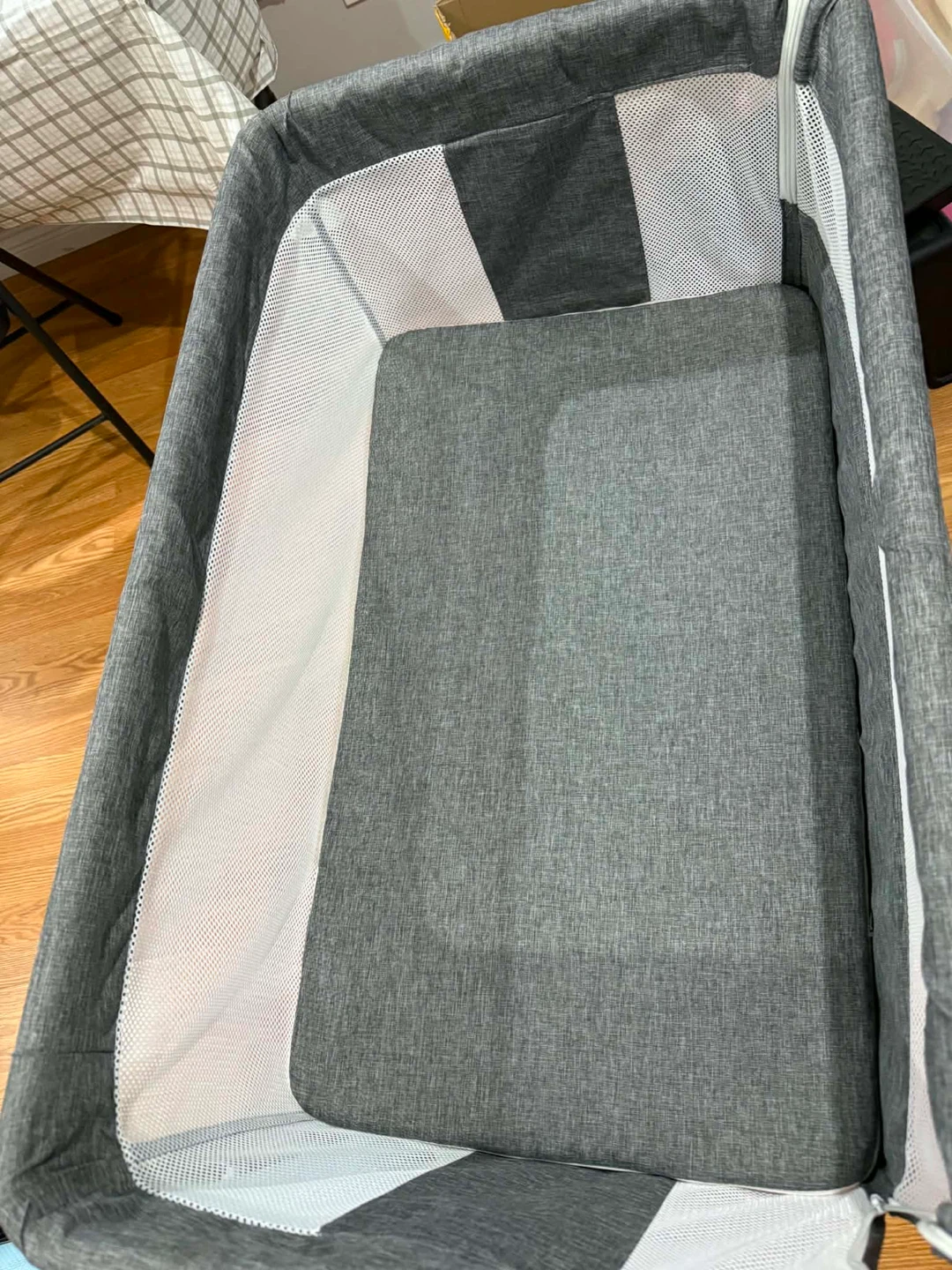 Grey Bassinet with Mattress and Sheet - photo 3