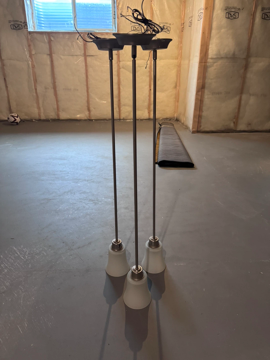 Assorted Lighting Fixtures (Chandelier, Sconces) - photo 4