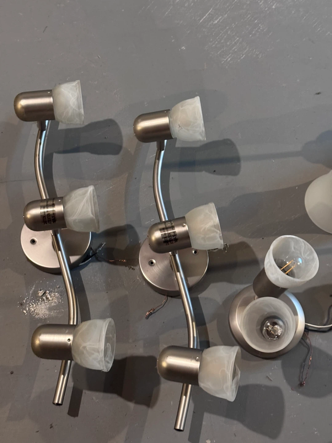 Assorted Lighting Fixtures (Chandelier, Sconces) - photo 2