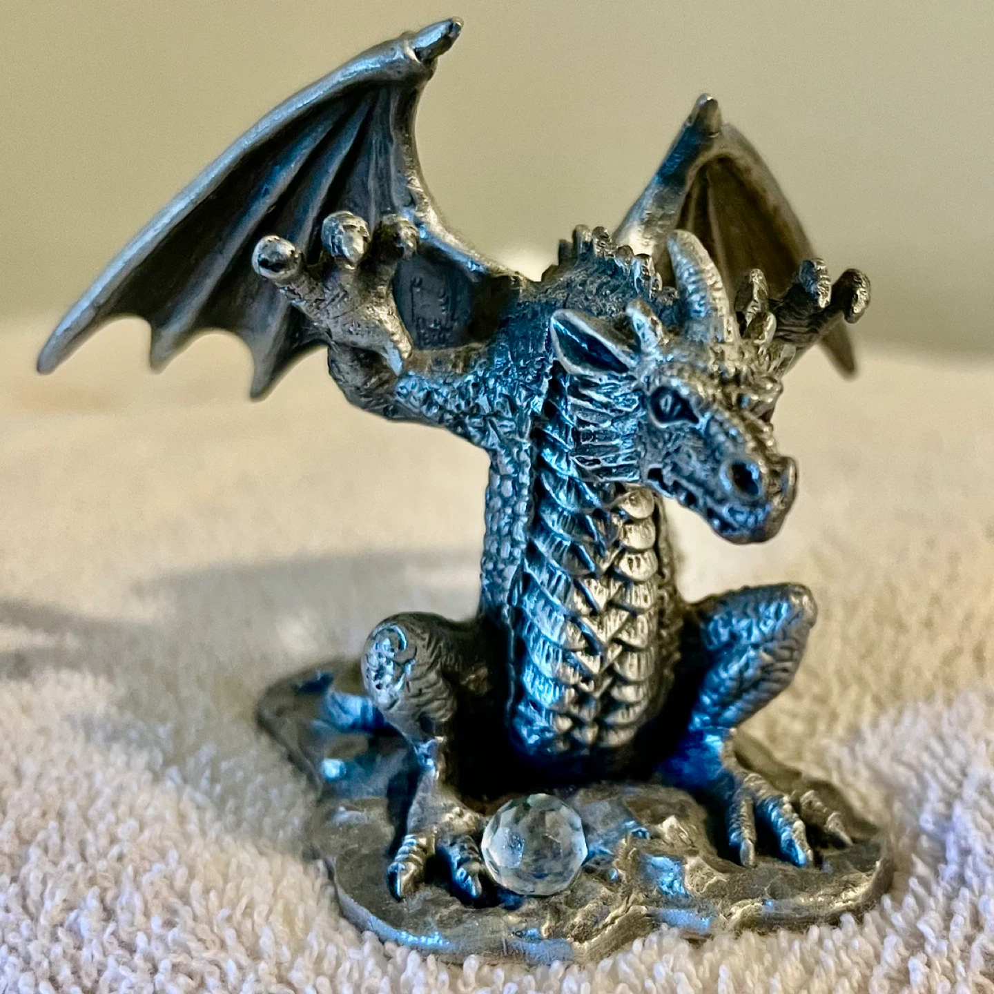Dragon Figurine with Crystal - photo 2