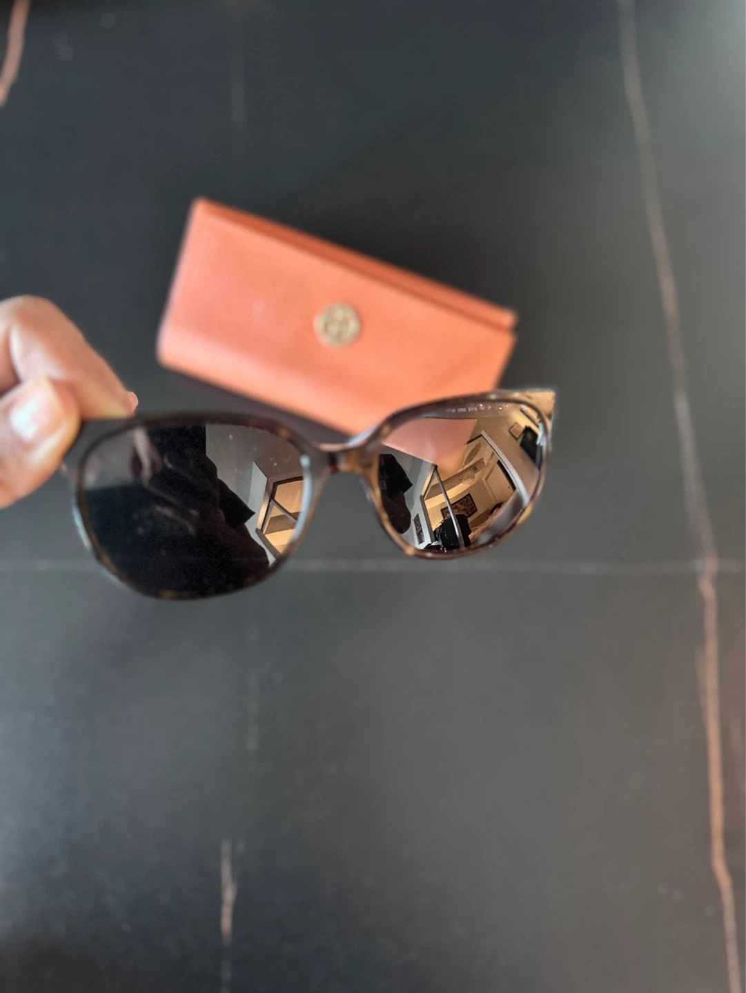 Tory Burch Sunglasses with Case - photo 4
