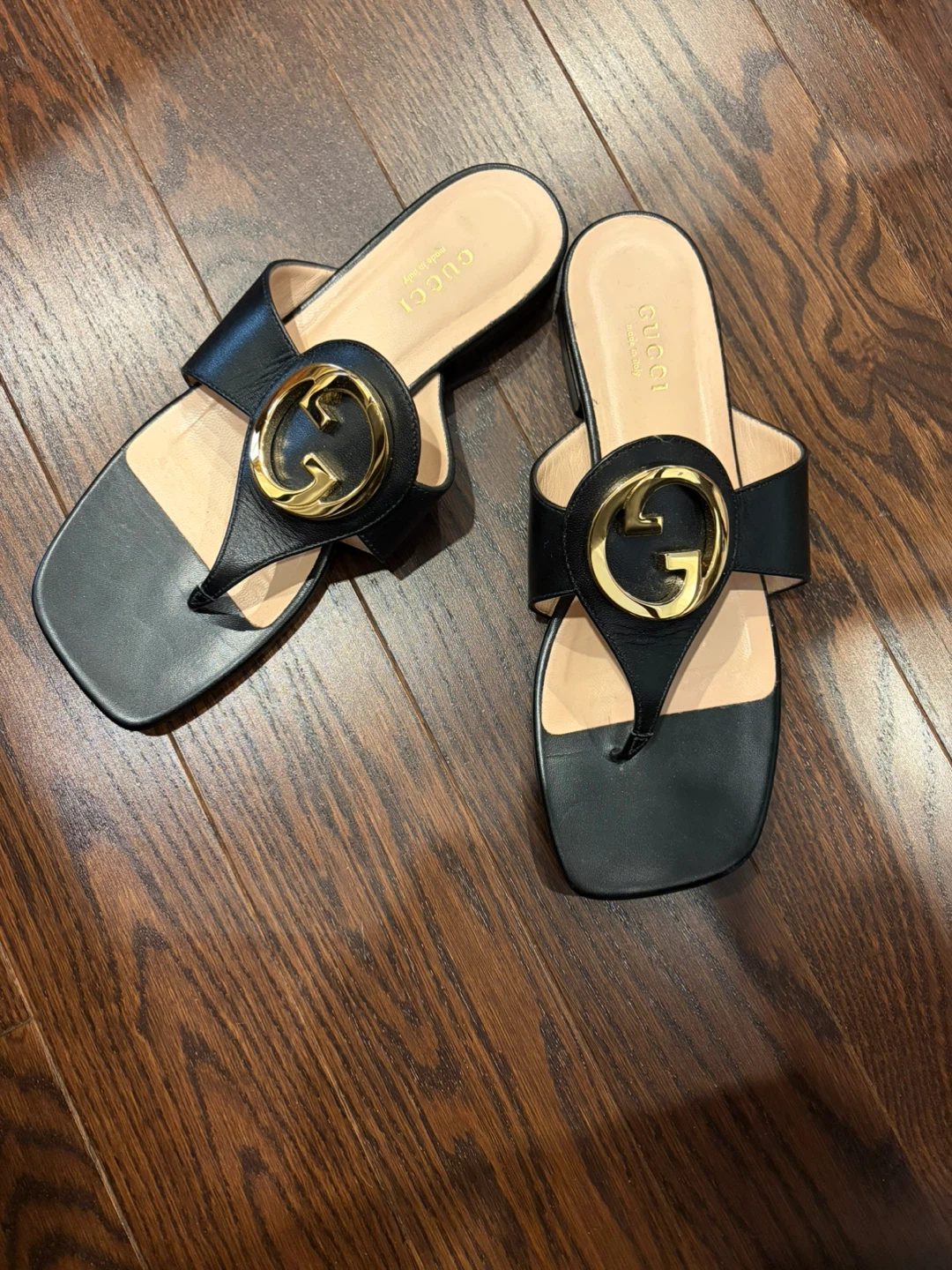 Gucci Black Leather G G Sandals
