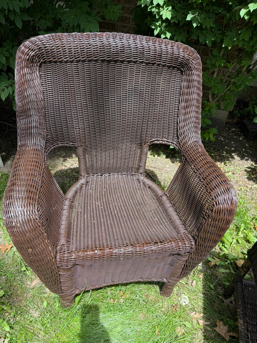Brown Wicker Armchairs and table - photo 2