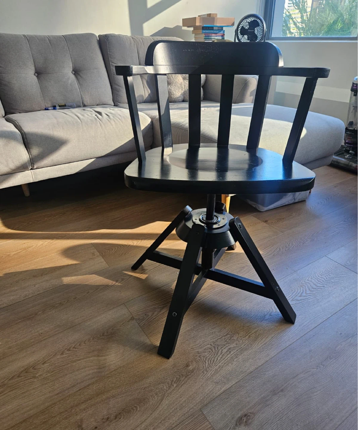 Black Wooden Swivel Chair - photo 3