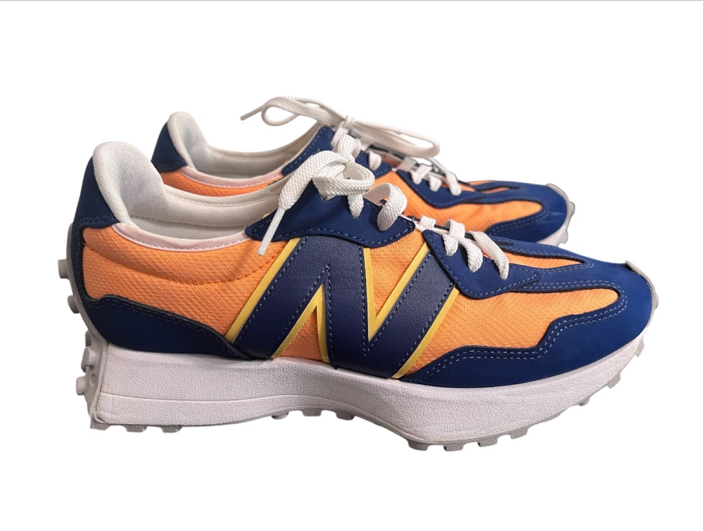 New Balance 327 Sneakers – Women’s Size 8