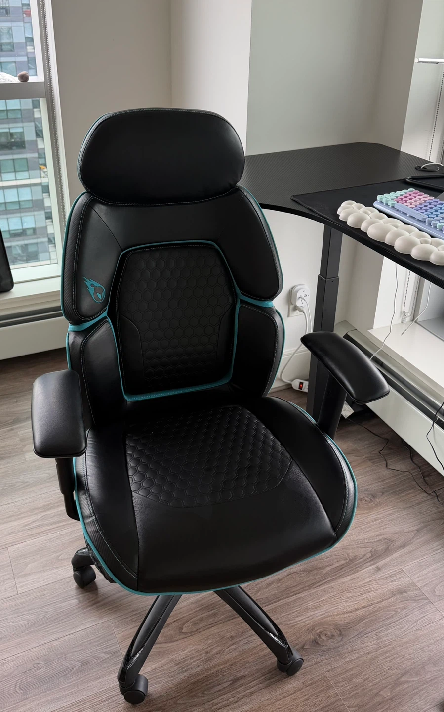 Black and Blue DPS Gaming Chair