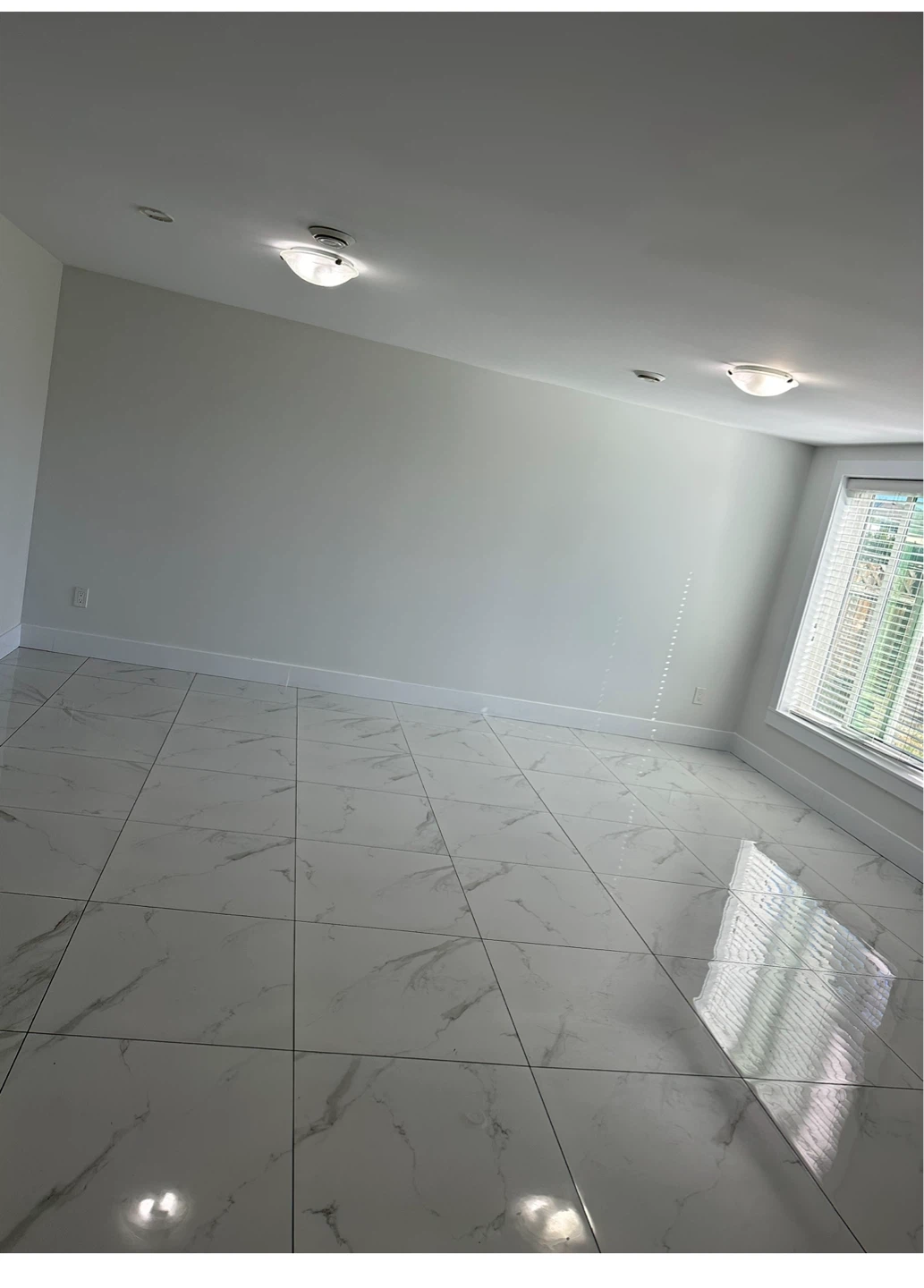 Basement for rent 2 bedroom - photo 2