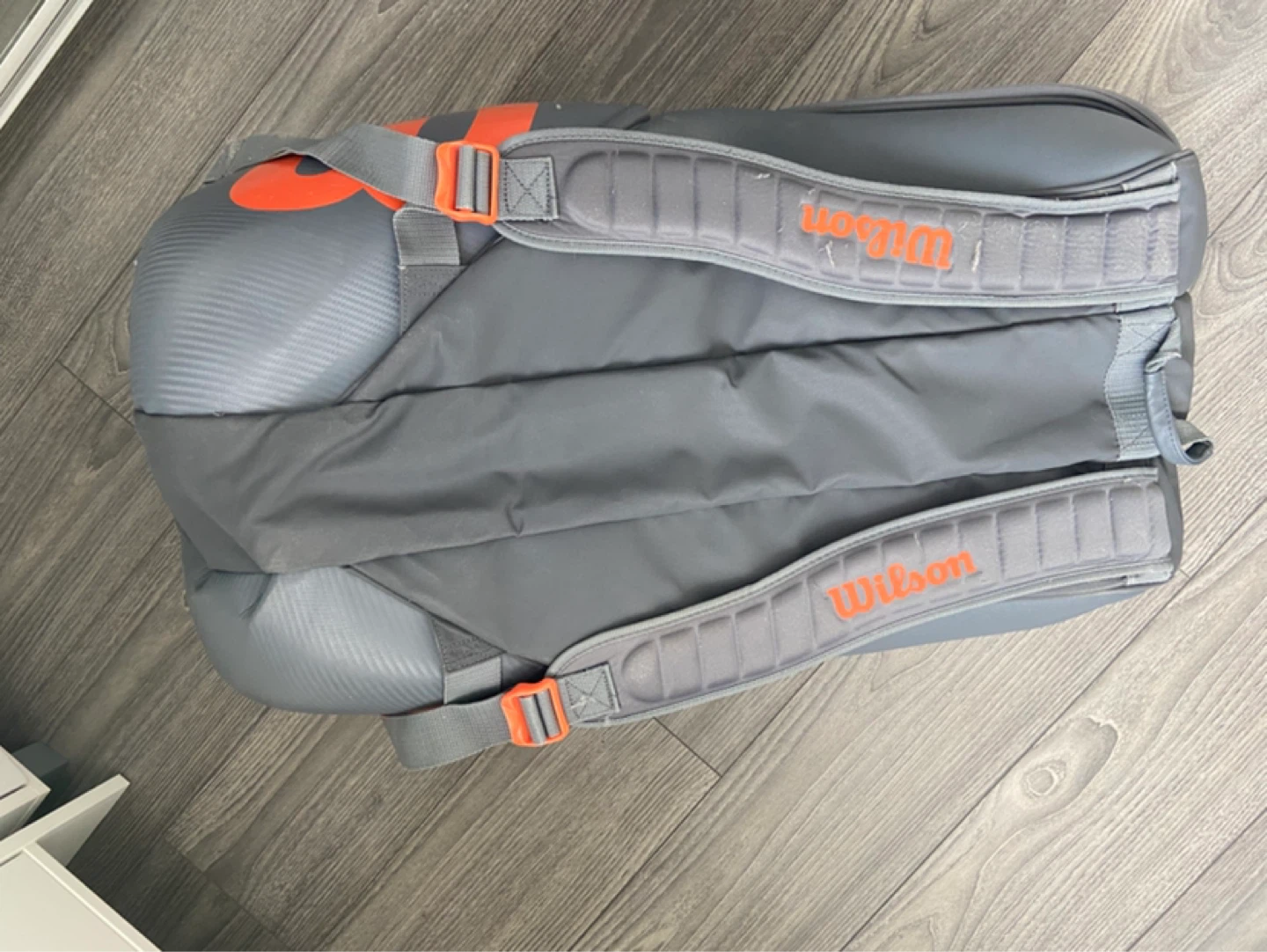 Wilson 15 Pack Grey/Orange tennis bag - photo 3