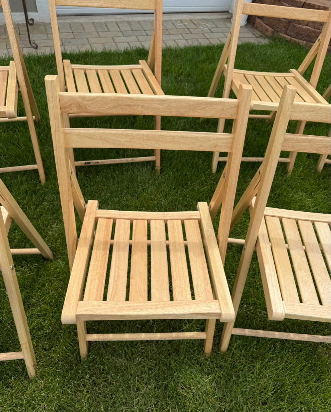 SET OF 8 FOLDABLE WOODEN CHAIRS. $150.00 OR BEST OFFER. - photo 3