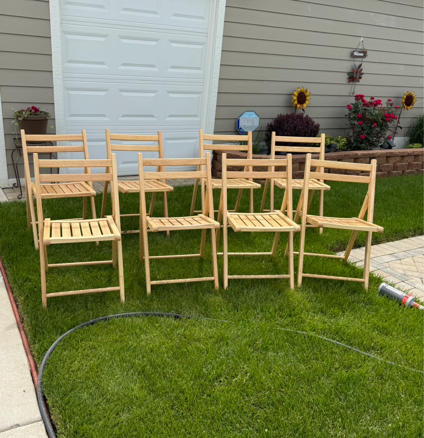 SET OF 8 FOLDABLE WOODEN CHAIRS. $150.00 OR BEST OFFER. - photo 2