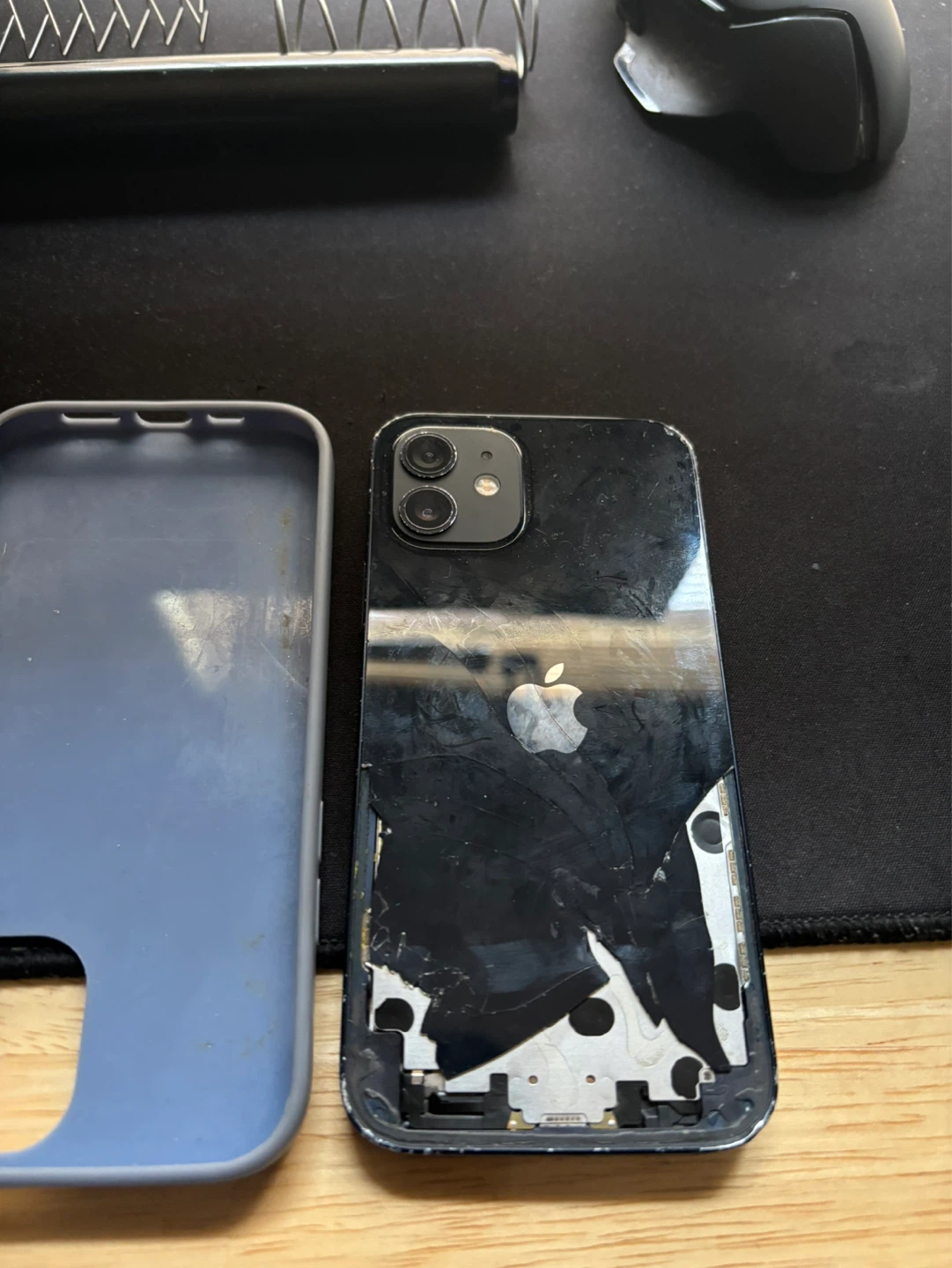 iPhone 12 - photo 3