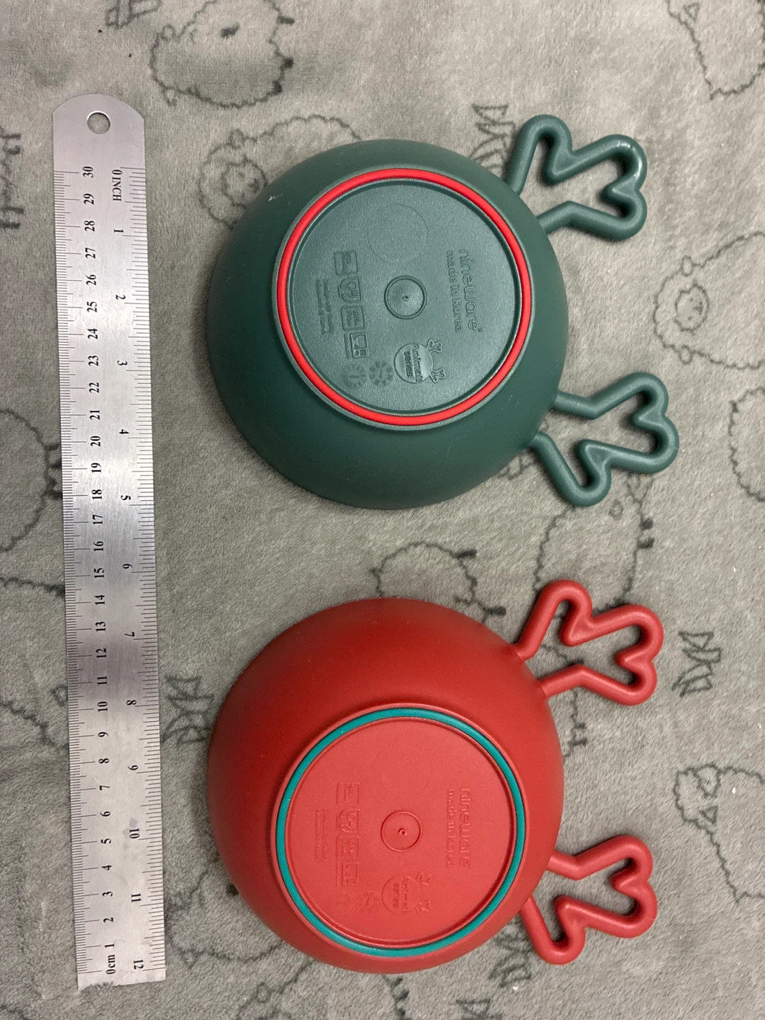 Reindeer Shaped Bowls - Red & Green - photo 2