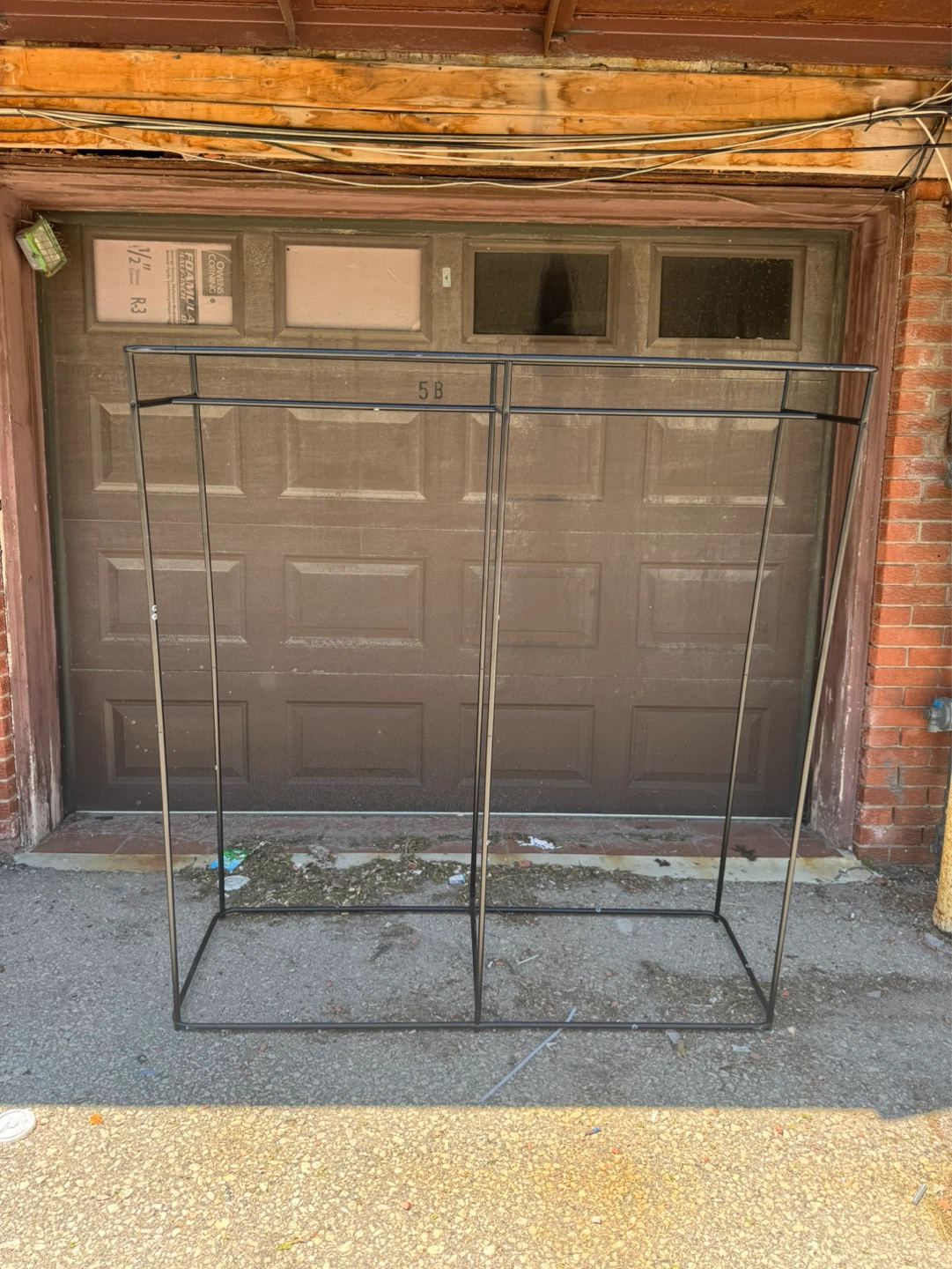 Black Metal Garment Rack - photo 3