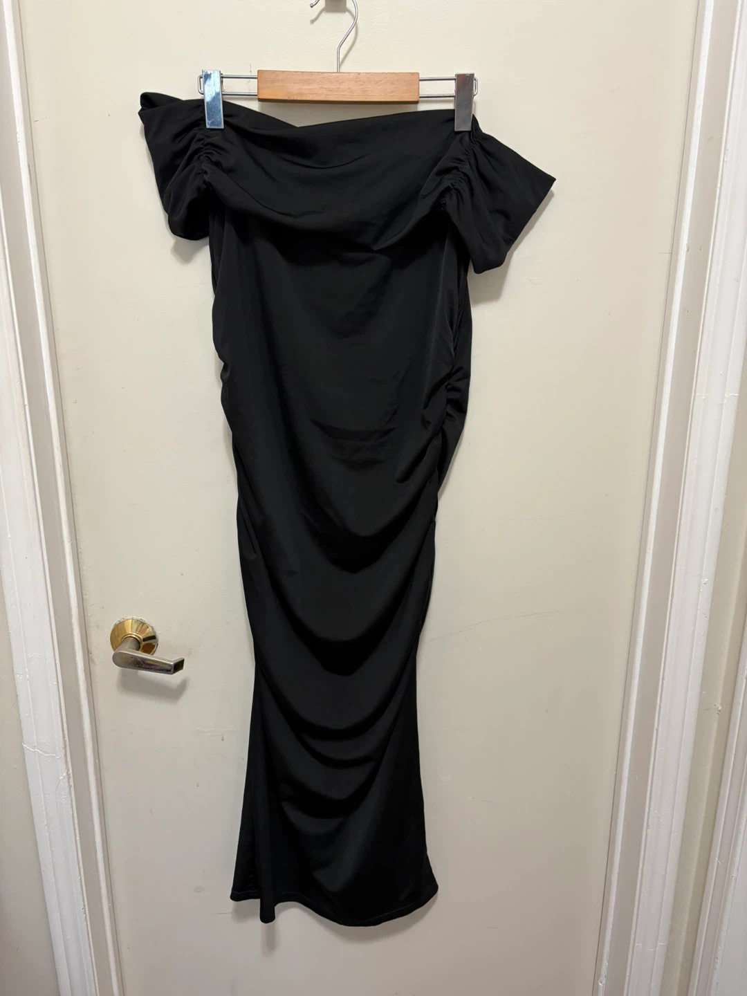 Black Off-the-Shoulder Ruched Maxi Dress
