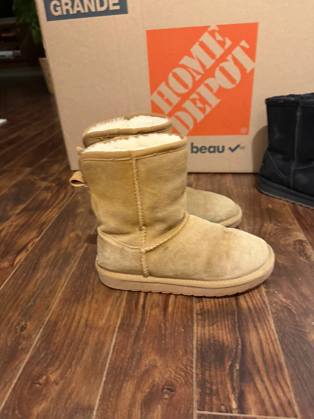 Crown Vintage Boots - Size Unknown - photo 2