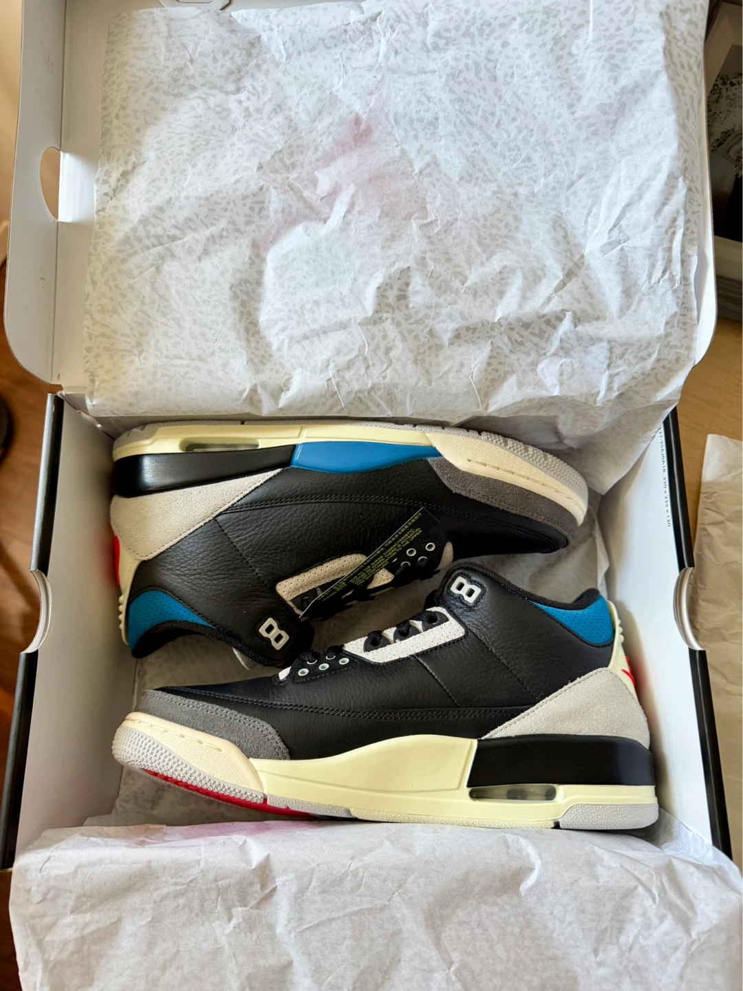 Air Jordan 3 Retro OG Rare Air - photo 2