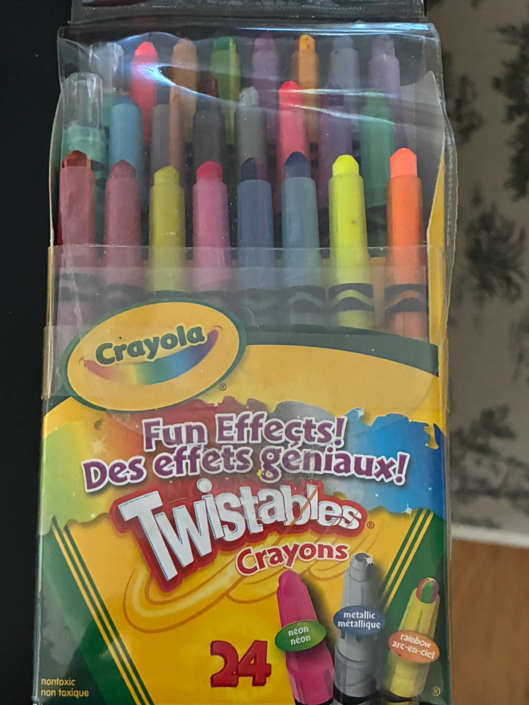 $3 Crayola Twistables Fun Effects Crayons 24 Colors Donland O'Co - photo 4