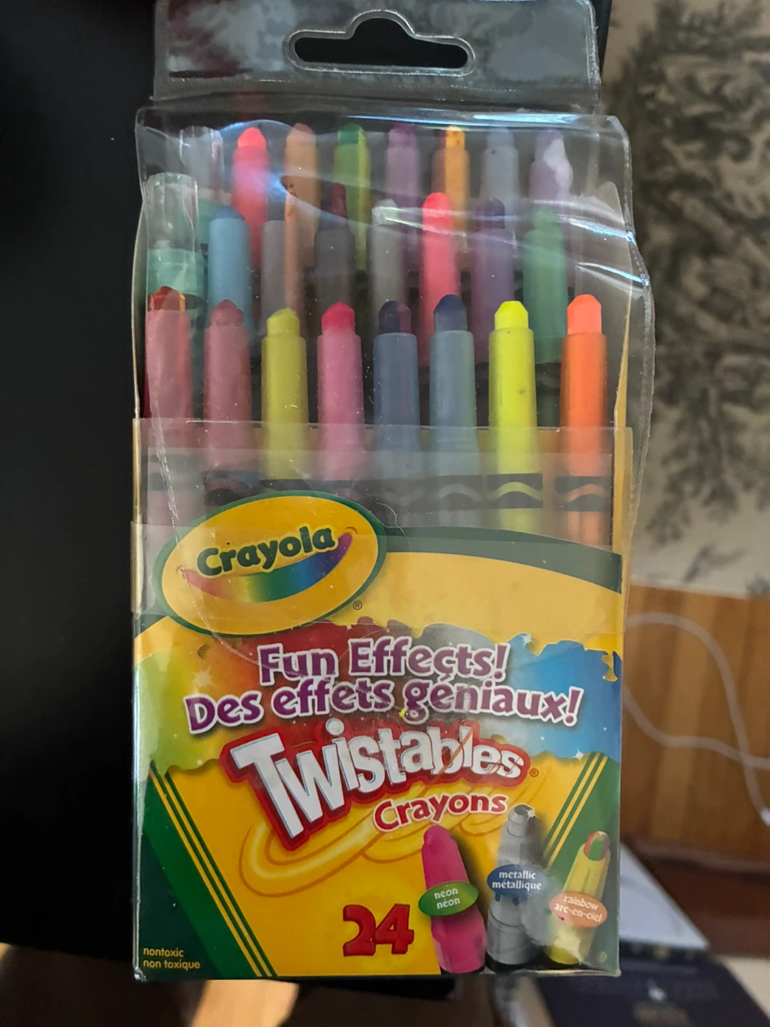 $3 Crayola Twistables Fun Effects Crayons 24 Colors Donland O'Co