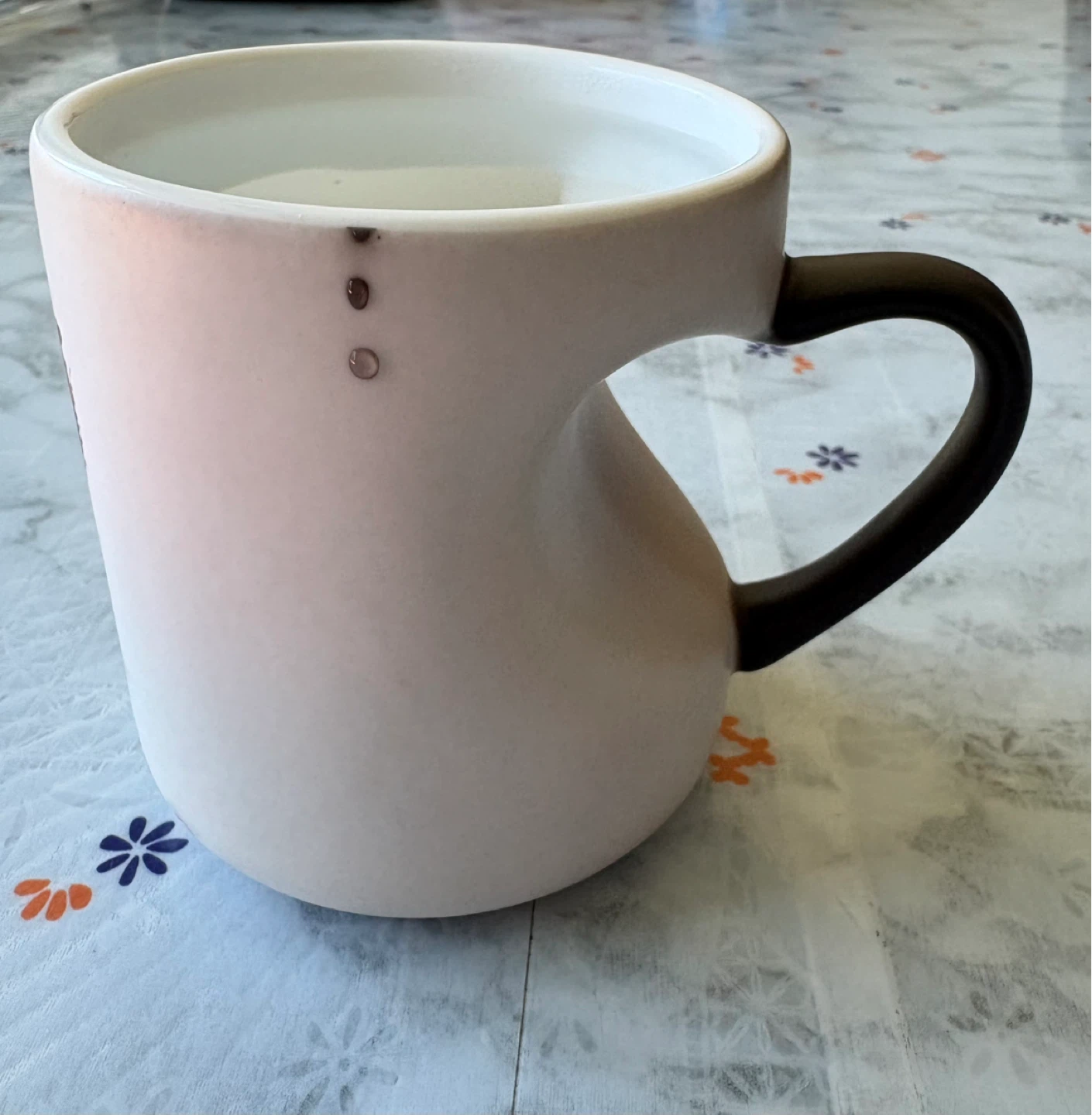 Color-Changing Heart Handle Ceramic Mug – Brand New - photo 2