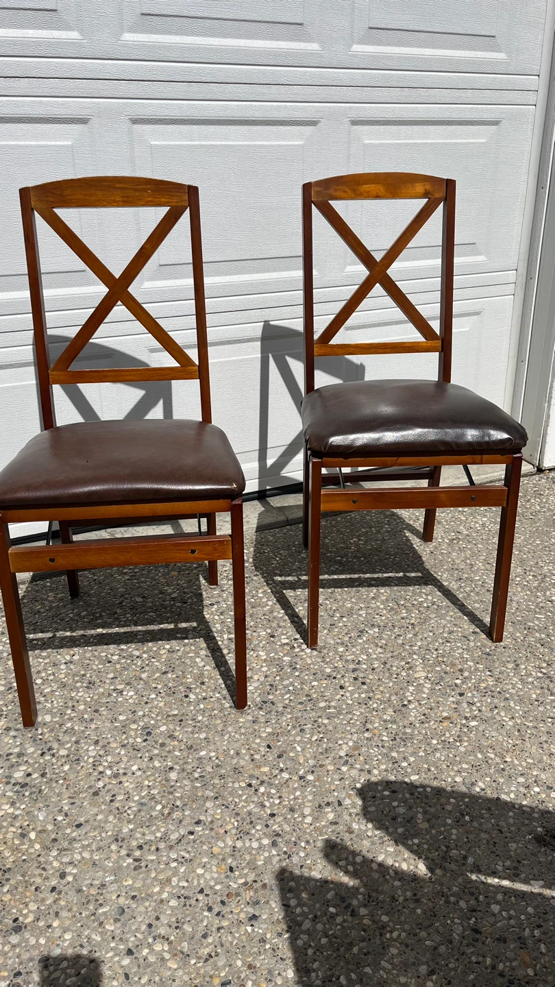 A Pair Of Foldable Wood Chairs -$25 for both