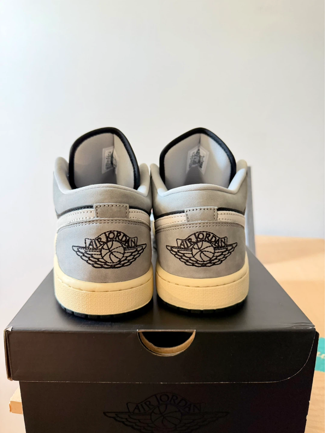 Air Jordan 1 Low SE “Grey Sail” - photo 3