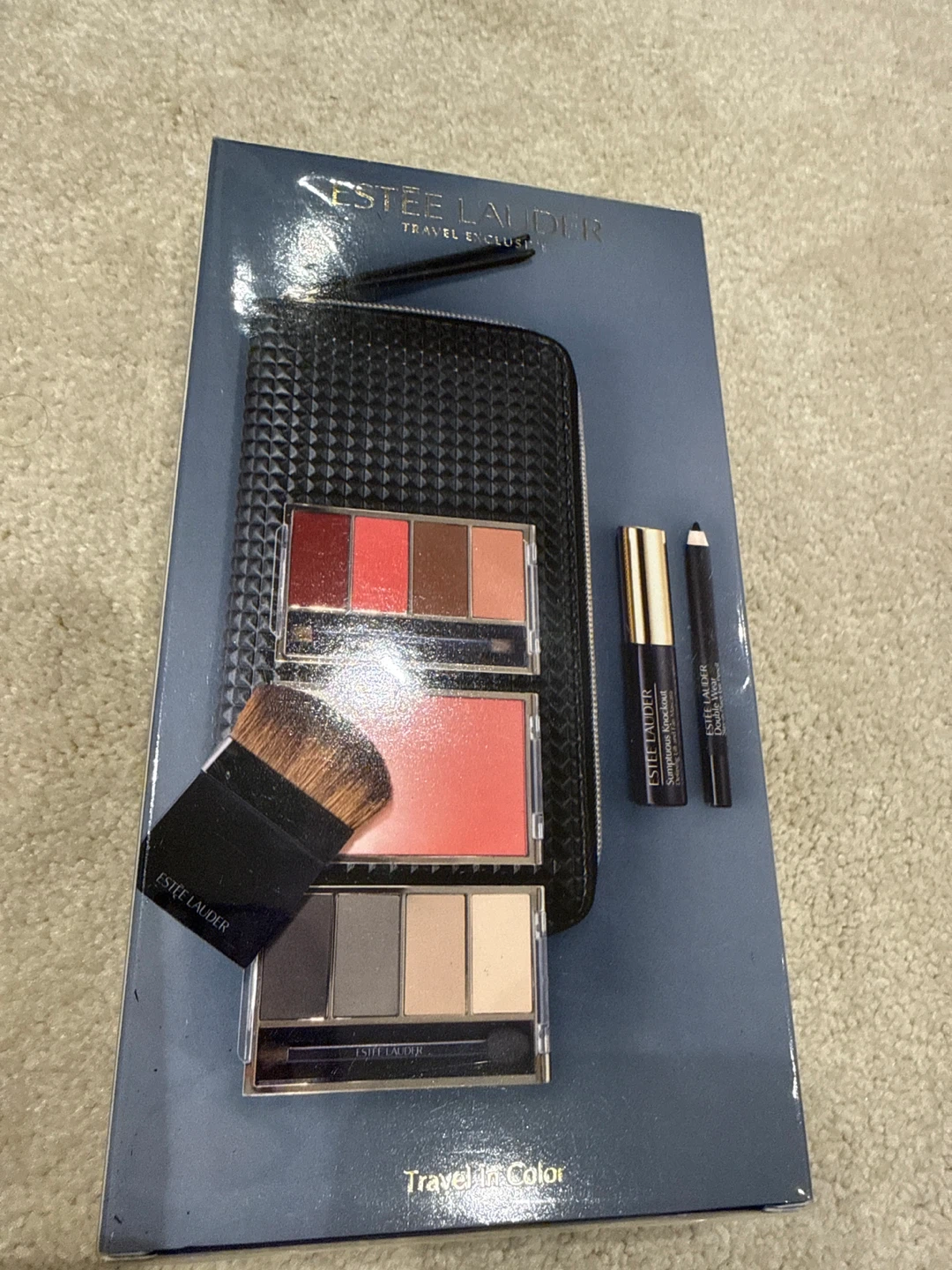 Estee Lauder Travel in Color Makeup Set