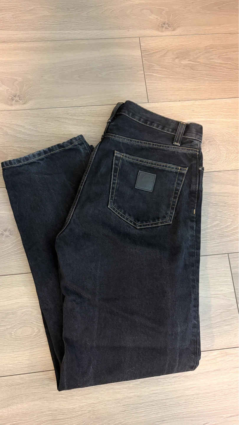 Carhartt WIP Relaxed Fit Jeans