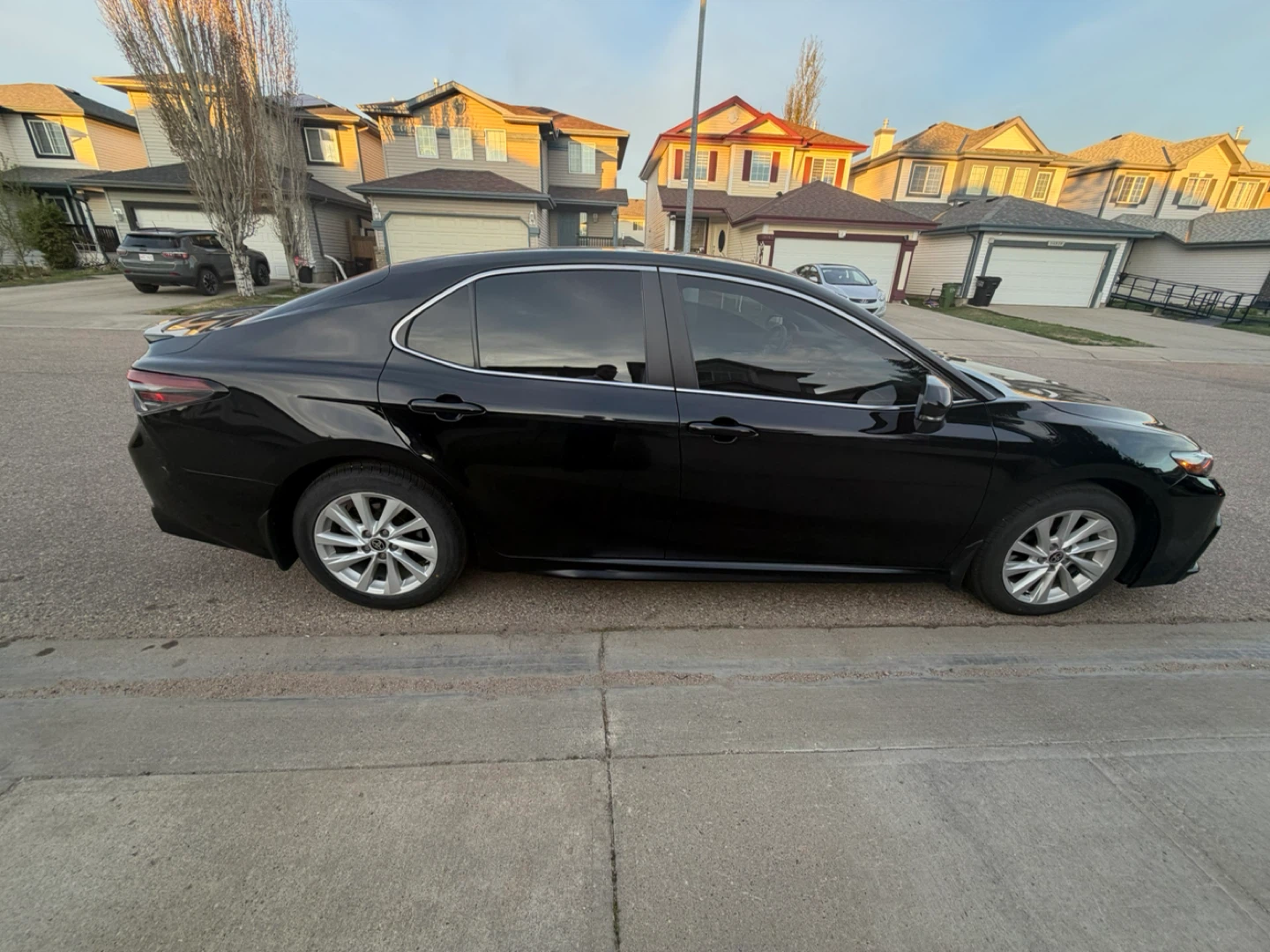 2021 Toyota Camry SE Active Status Remote Start - photo 2