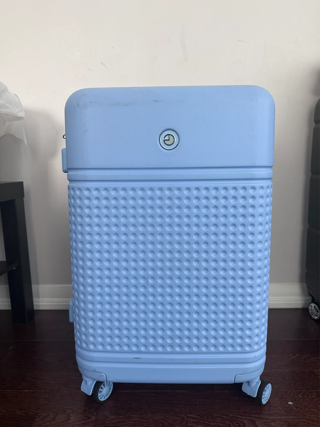 Light Blue Hardshell Spinner Luggage