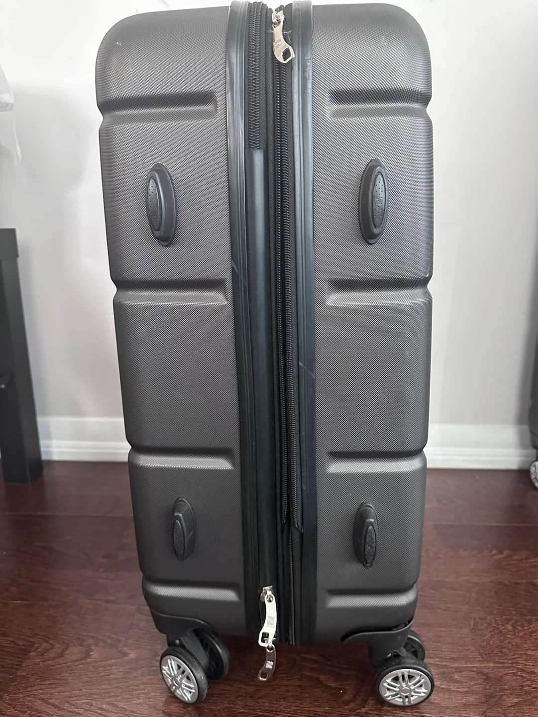 Canadian Traveler Hardside Spinner Luggage - photo 4