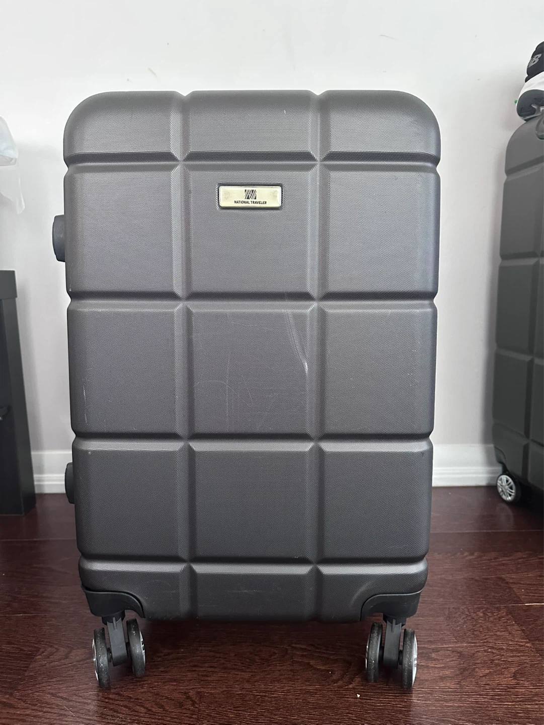 Canadian Traveler Hardside Spinner Luggage
