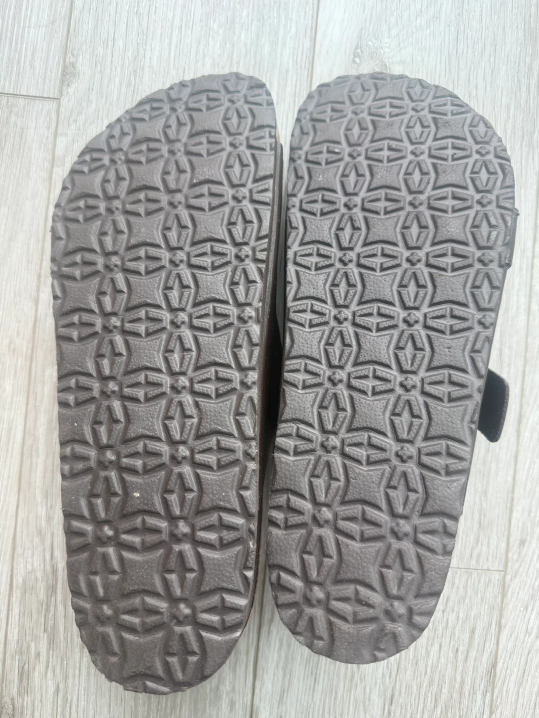 Men’s Taxi Sandals Size 10W - photo 3