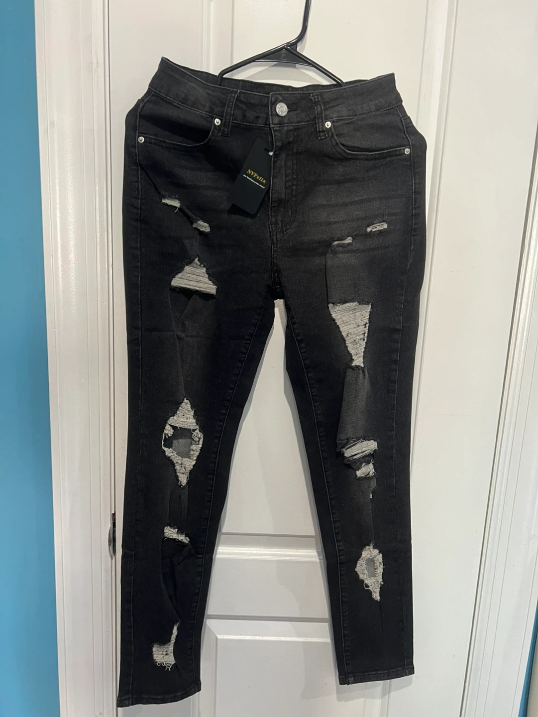 Nytfali Black Distressed Skinny Jeans