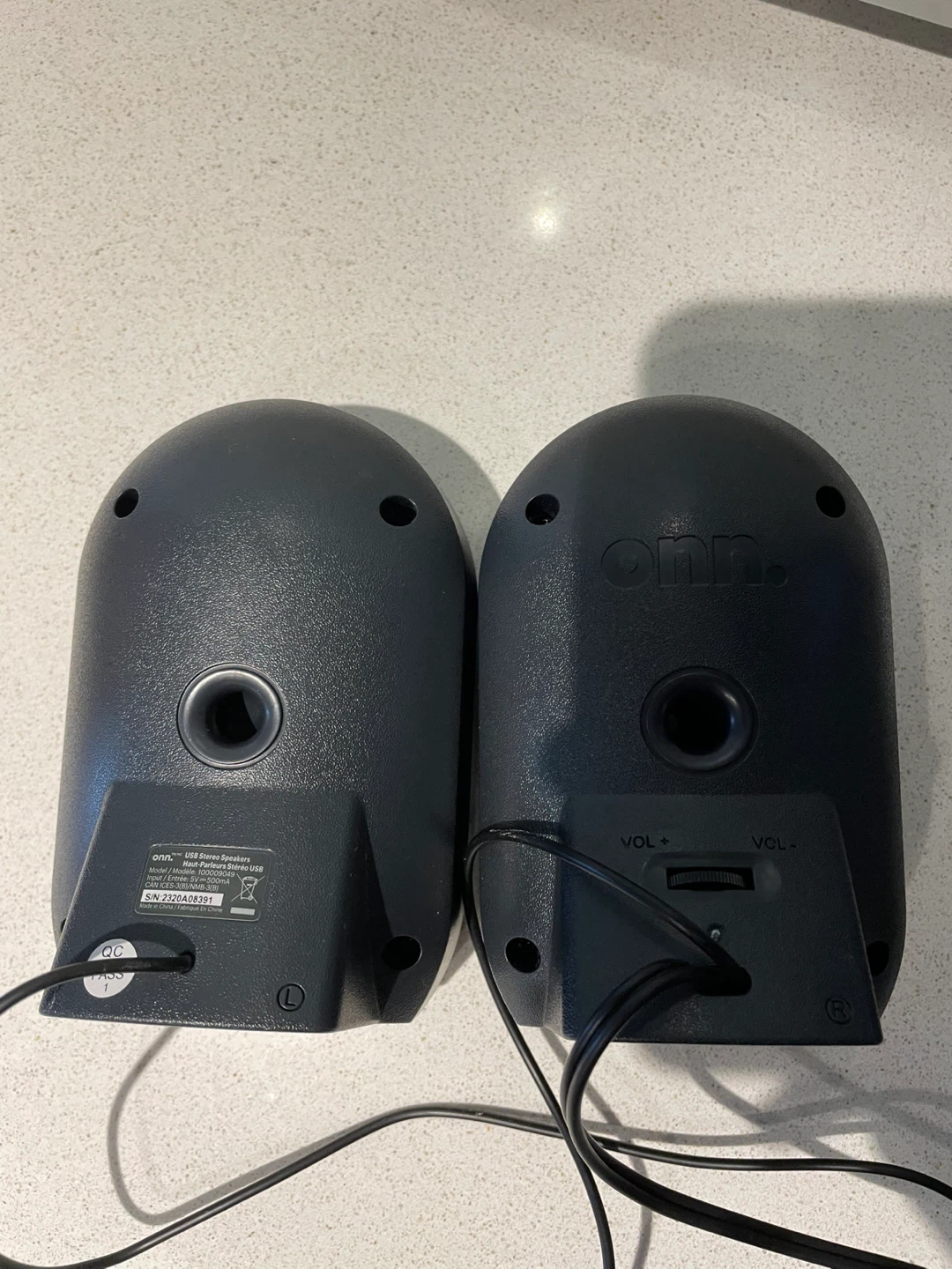 ONN. USB Stereo Speakers - photo 4