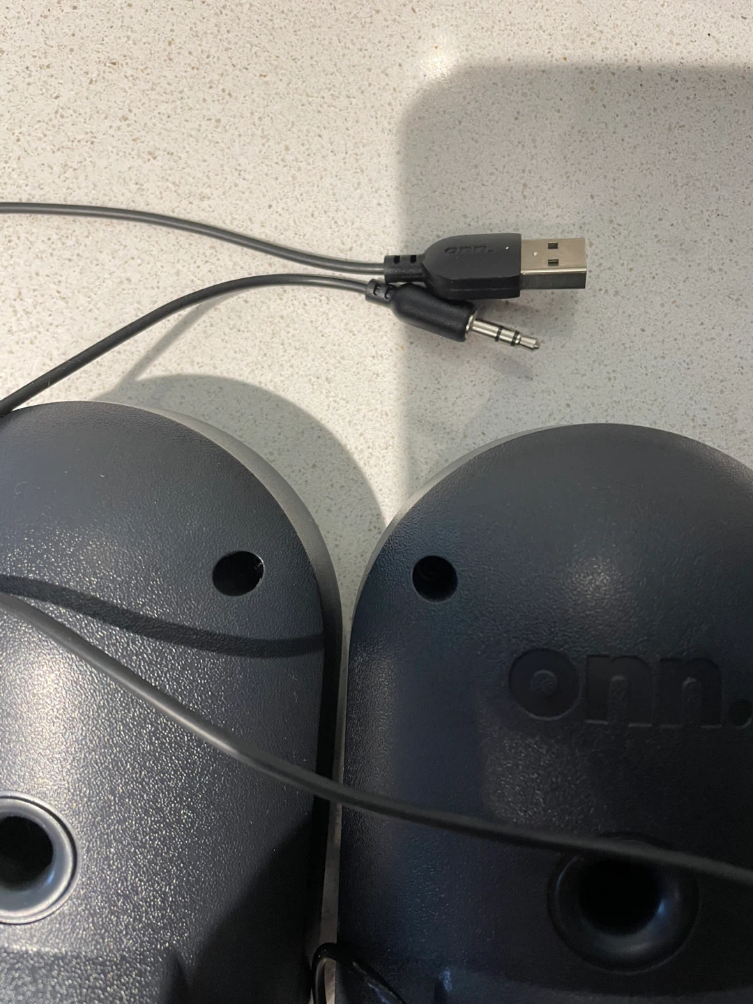 ONN. USB Stereo Speakers - photo 5