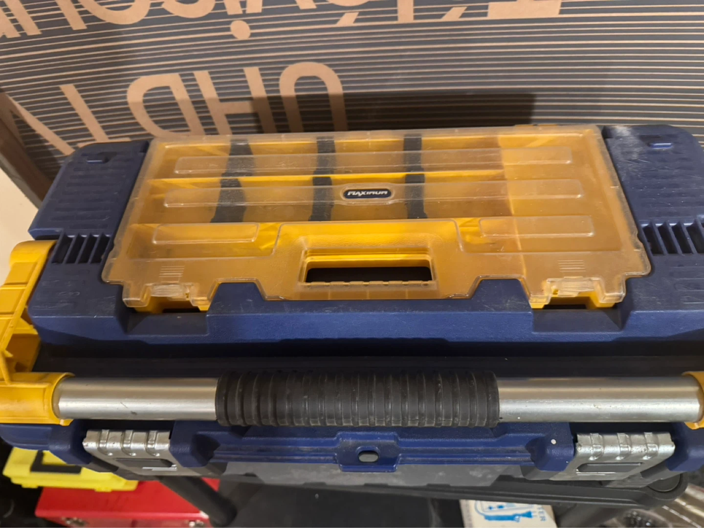 Large Toolbox with Tray and nut / screw holders - photo 2