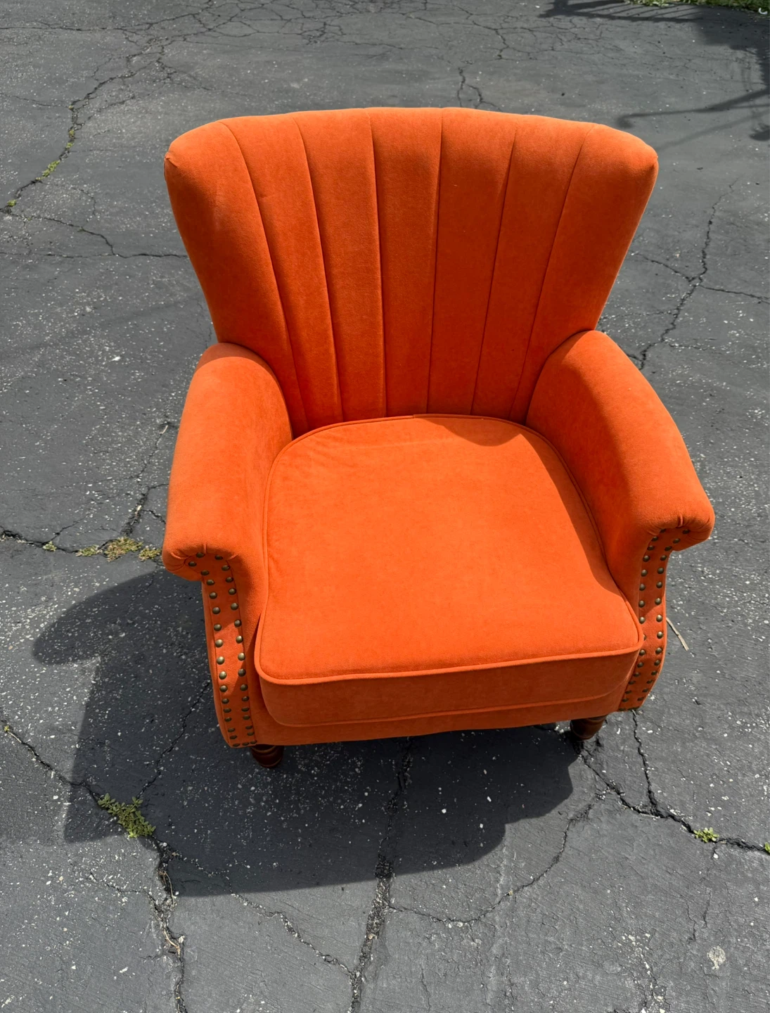 Nice and comfortable  Accent Chair . $75.00 or best offer - photo 2