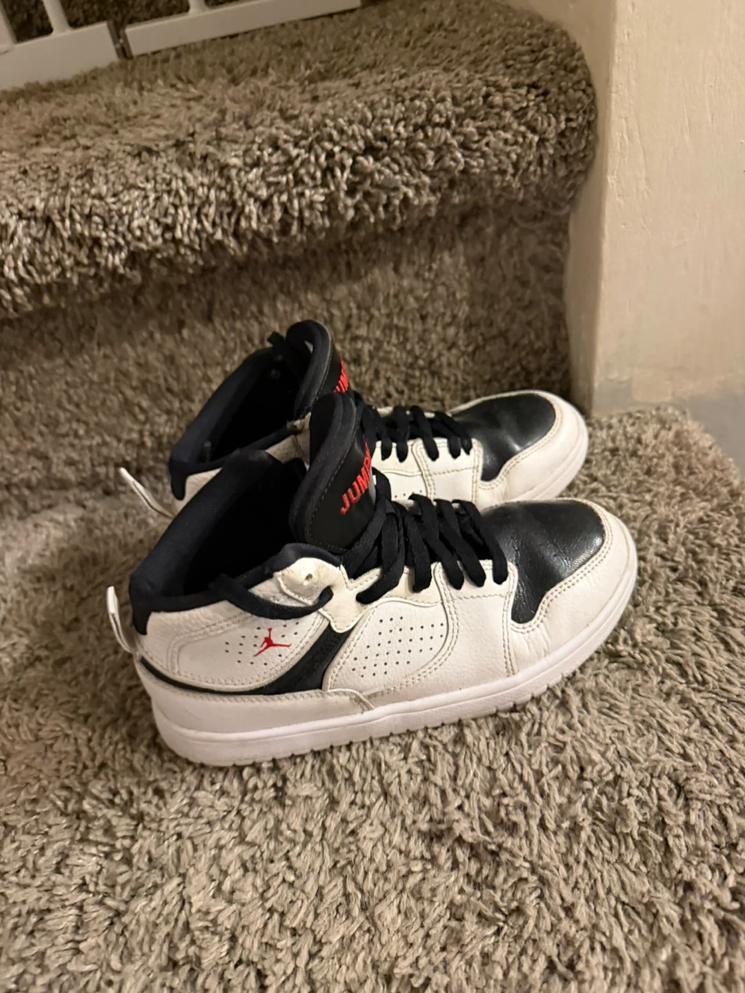 Jordan Jumpman White and Black High-Top Sneakers - photo 3