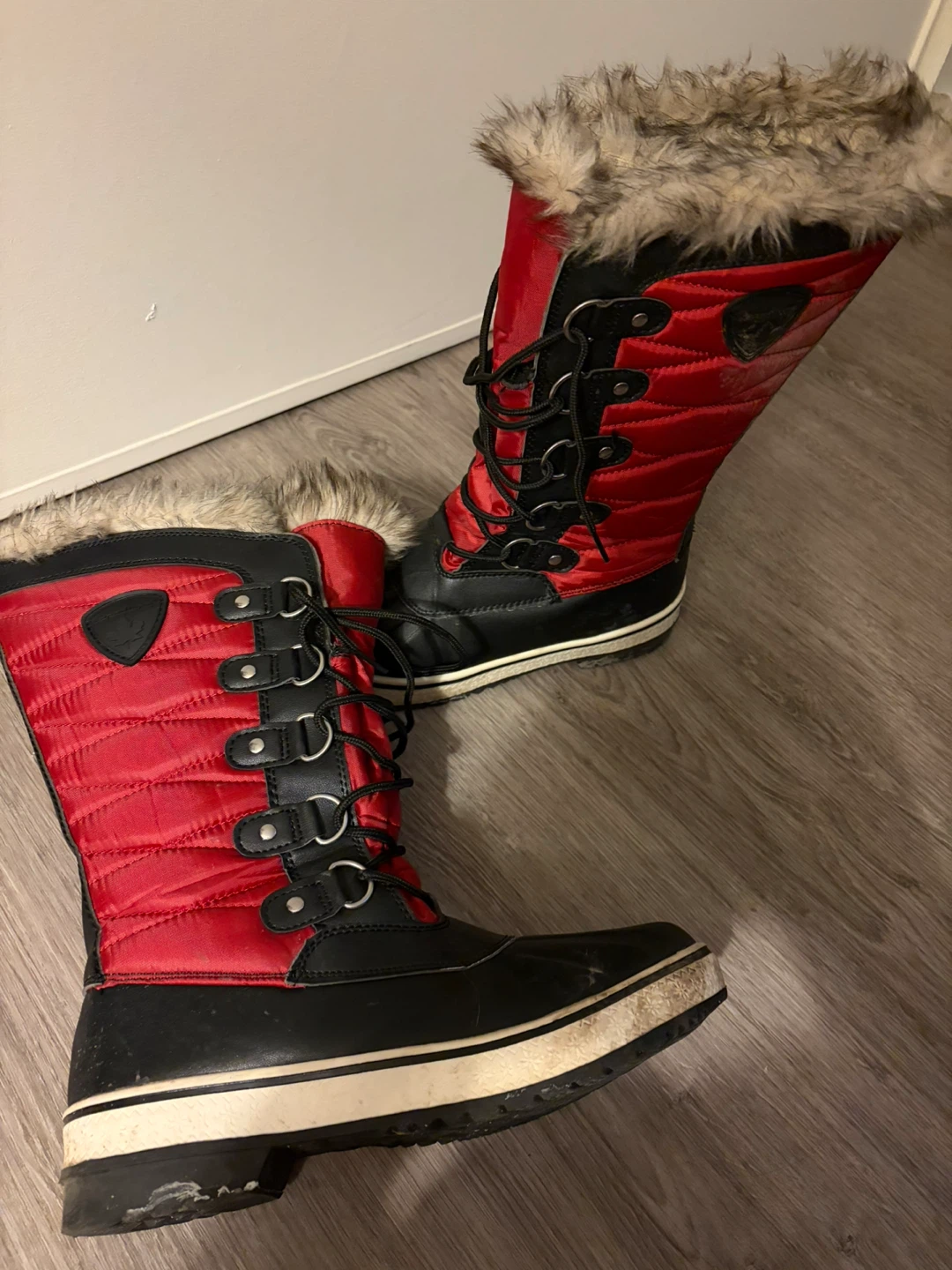 Canadiana Red & Black Quilted Snow Boots