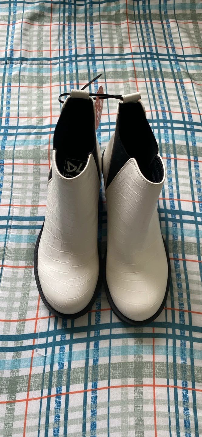 DL White Chelsea Boots - photo 2