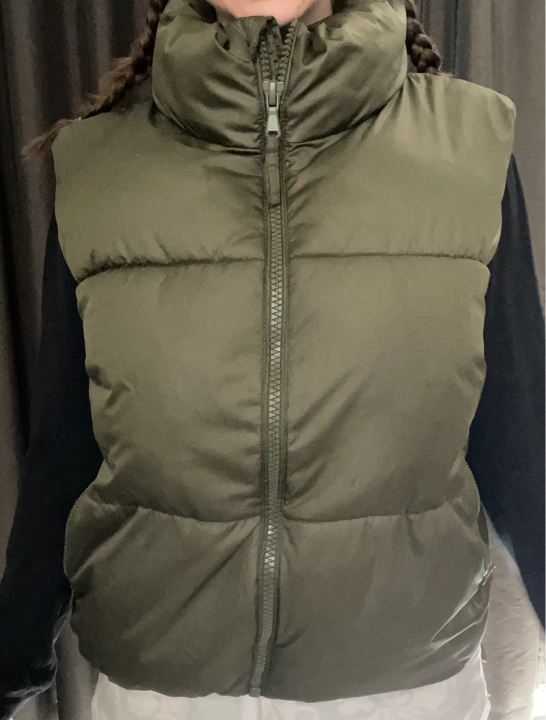 Old Navy Olive Green Spring Puffer Vest S/M Excellent Condition - photo 3