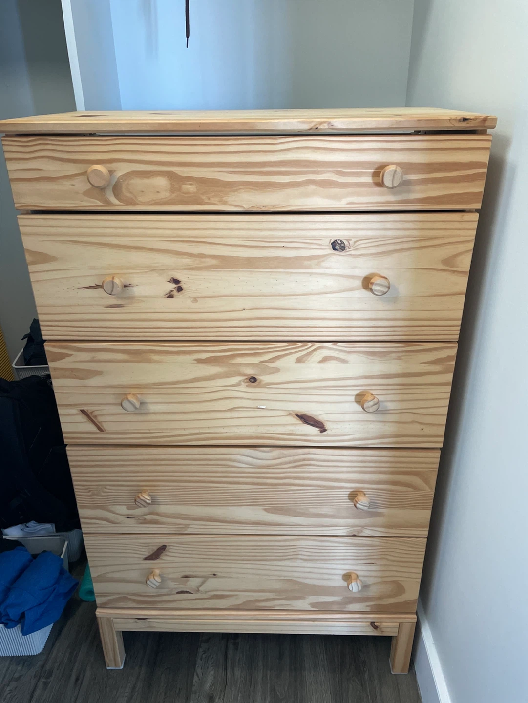 Free pine dresser