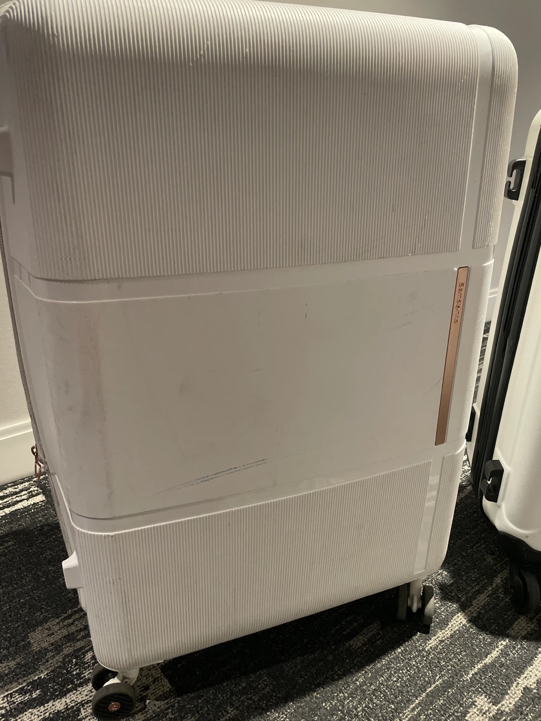 2 Hardside Checkin Luggages - photo 4