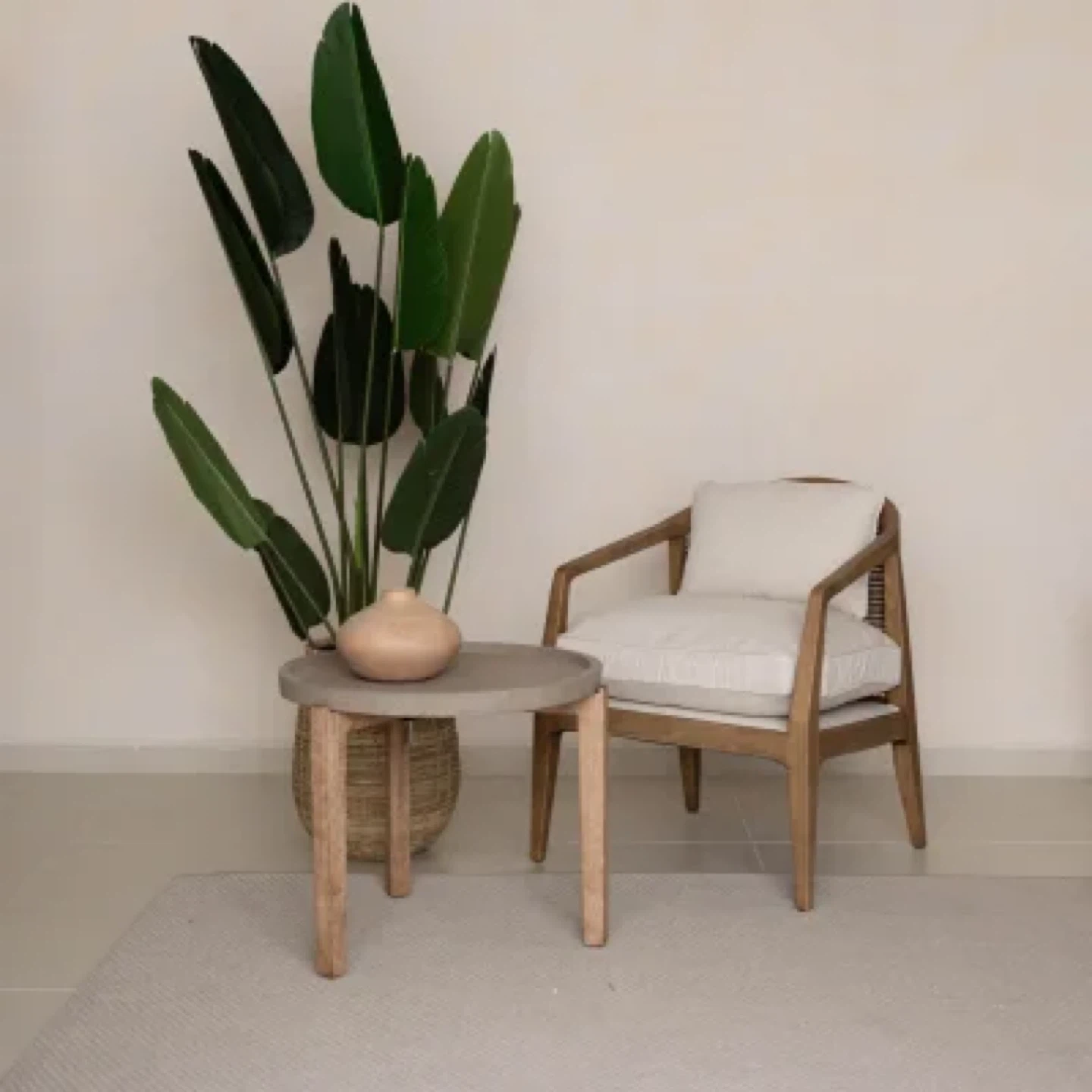 $25 Today only! Patio concrete round garden side table - photo 4