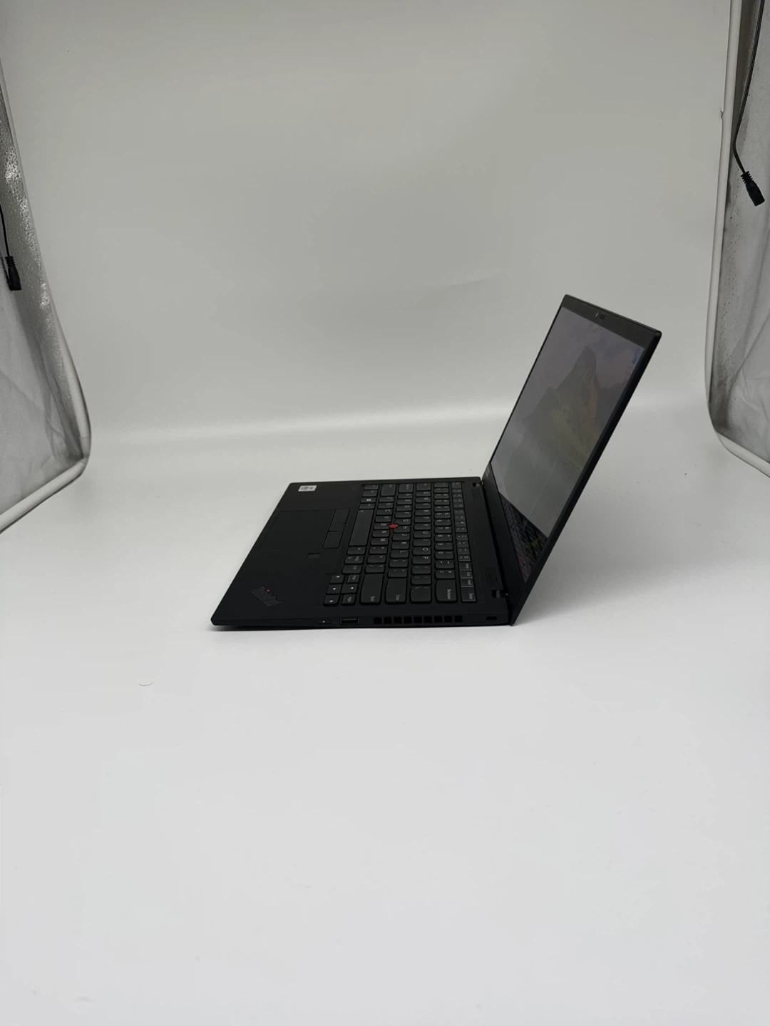 Lenovo X1 Carbon Gen 8 Core i5-10th Gen 16GB 512GB SSD - photo 4