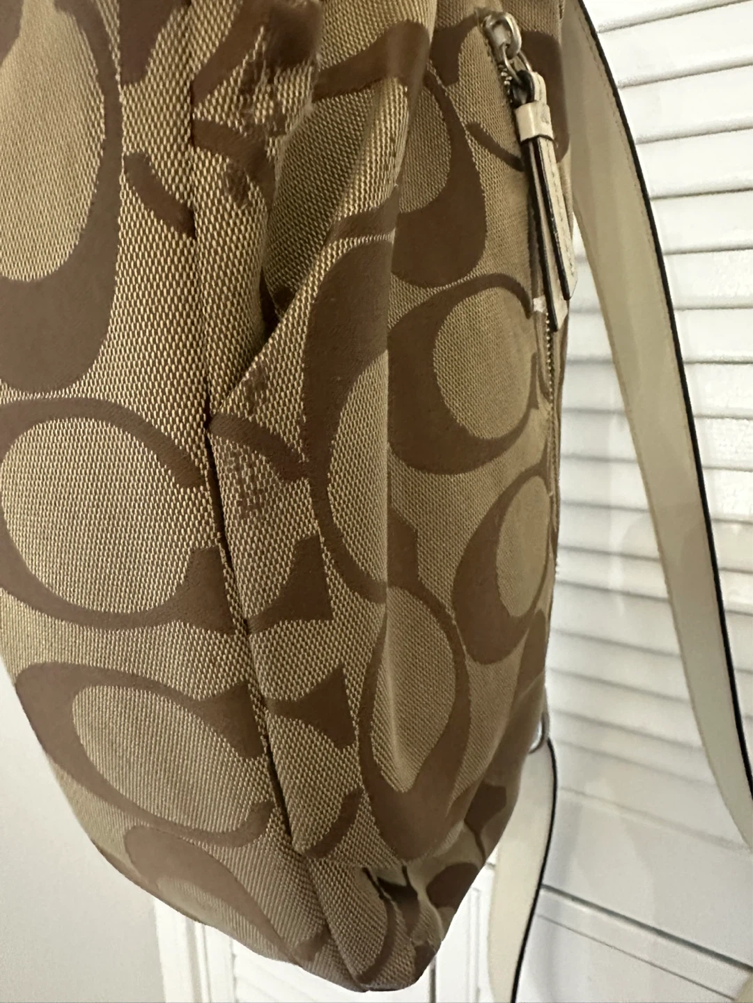 Coach Signature C Monogram Bag - photo 5