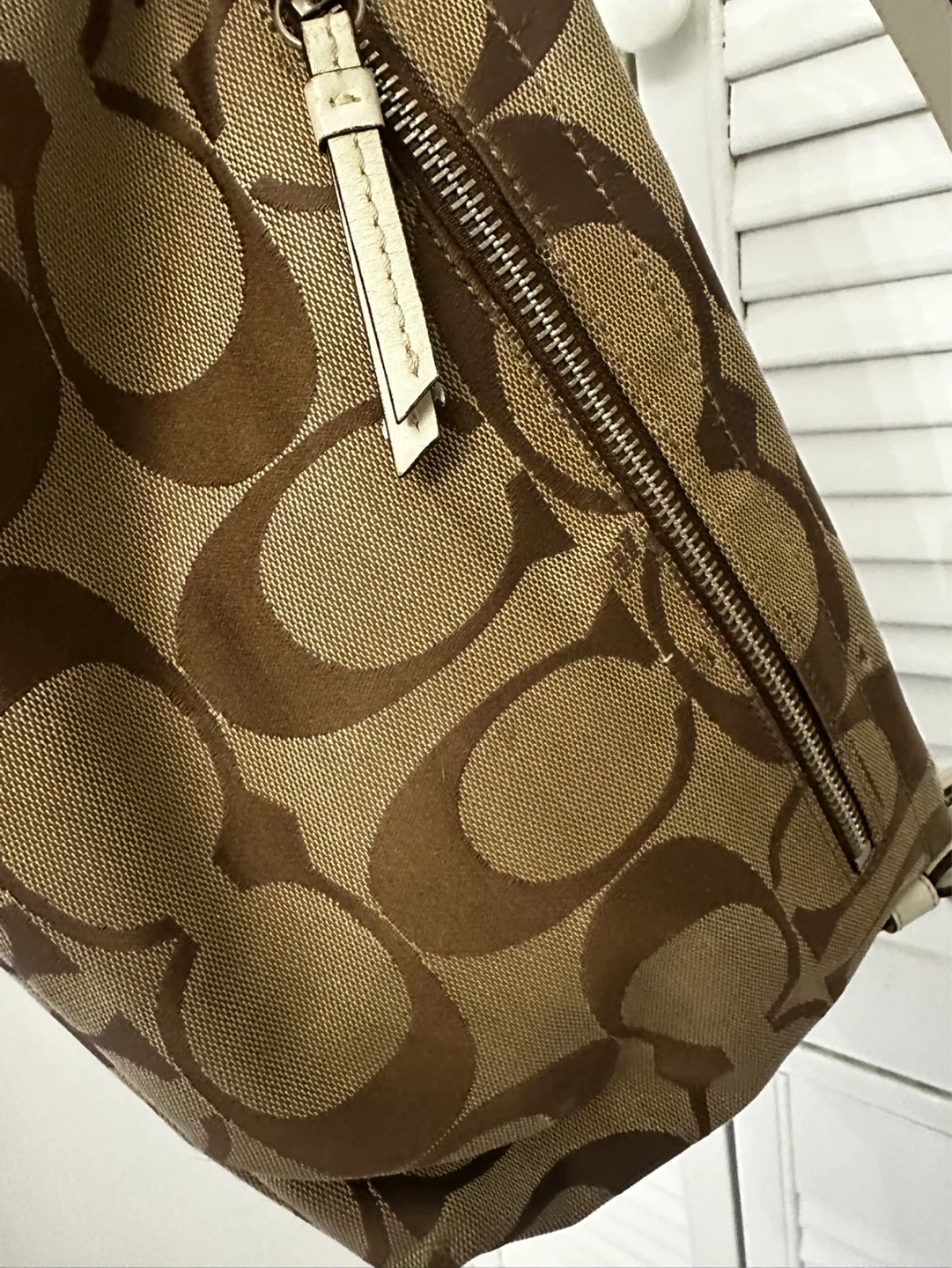 Coach Signature C Monogram Bag - photo 4